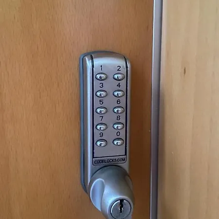 Apartamento 16:9 Almería