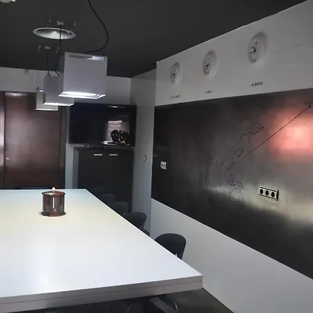 Apartment 16:9
