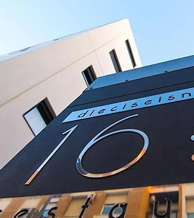 16:9 Apartment *