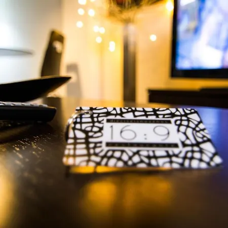 16:9 Apartment *